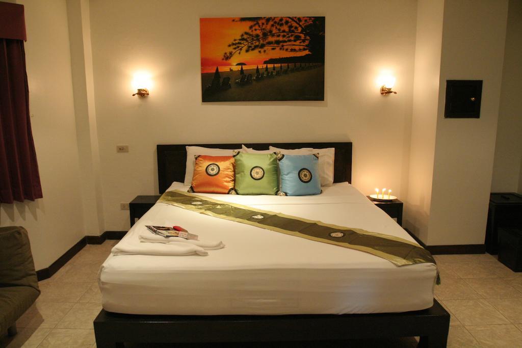 Angus O'Tool'S Guesthouse Karon Ruang foto